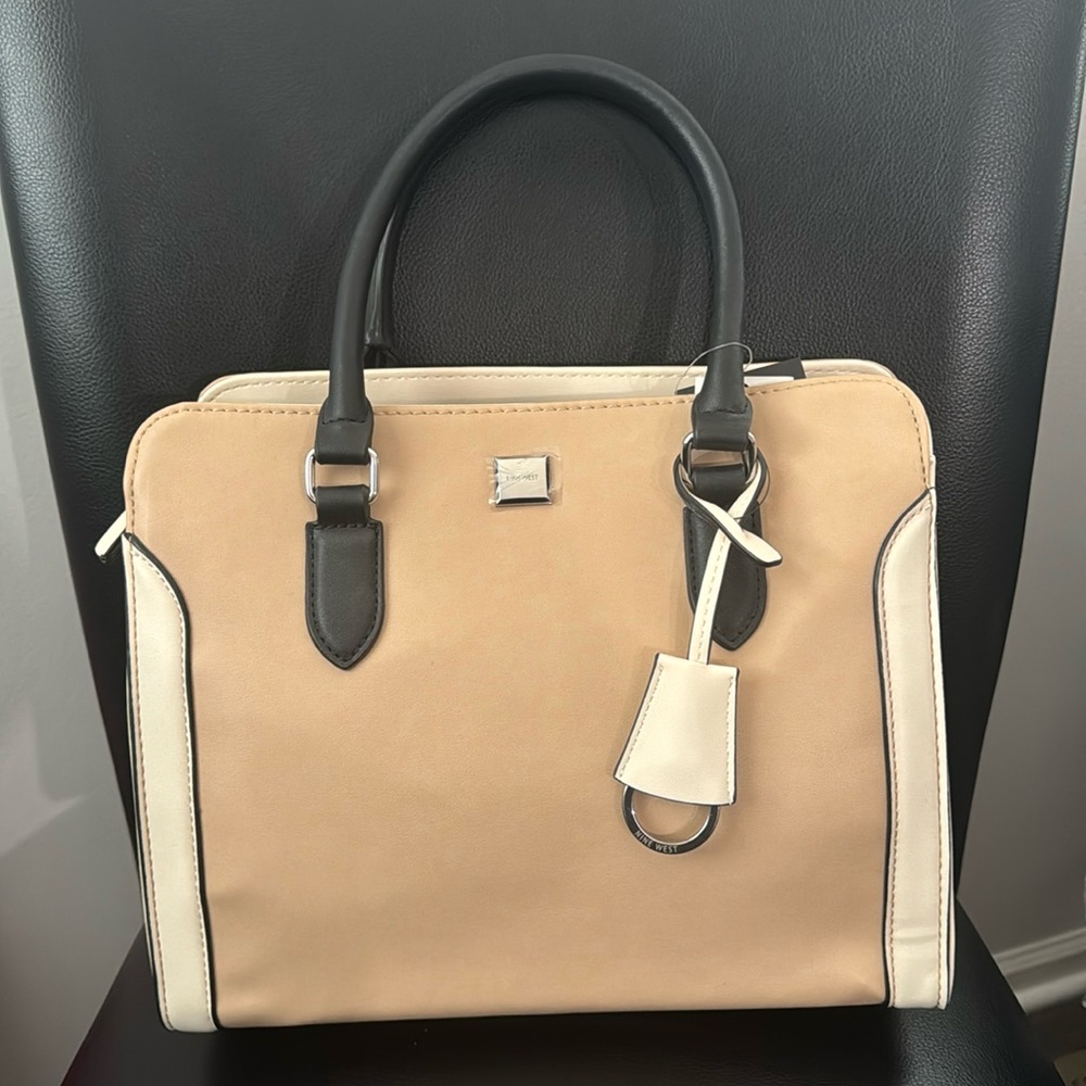 NWT smoke and pet free